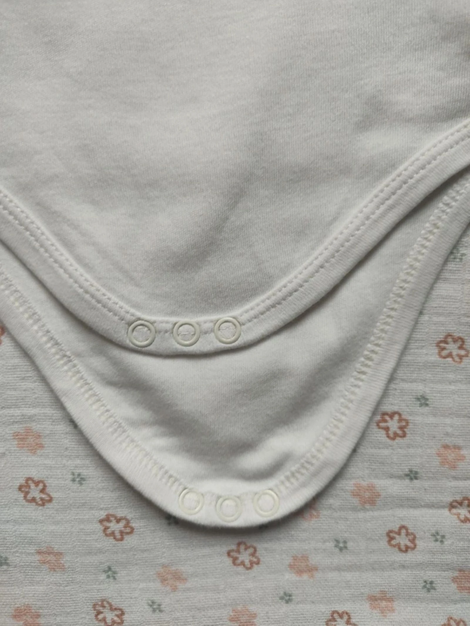 Body de manga corta hibou Vertbaudet - Talla 6 meses - Perfecto estado – photo 3